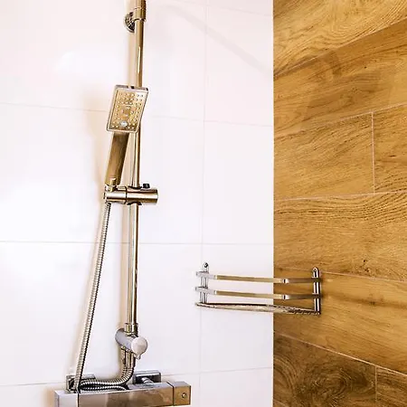 Grazyna Slodowiec Daire